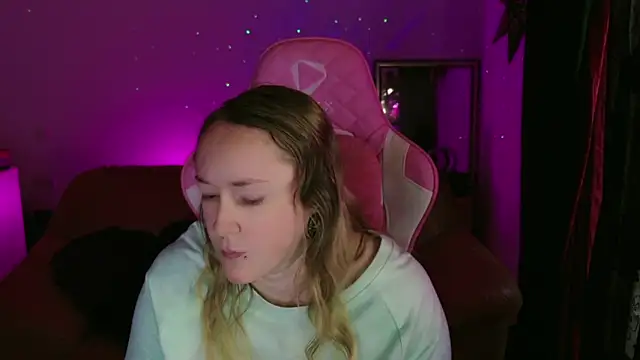 kisicaxx online show from January 23, 4:26 pm