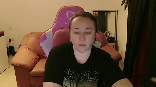 kisicaxx online show from January 26, 5:55 pm