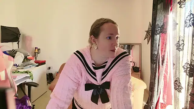 kisicaxx online show from January 27, 10:16 am