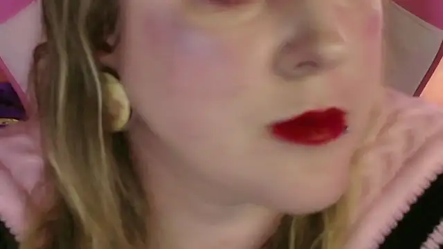 kisicaxx online show from February 7, 12:50 pm