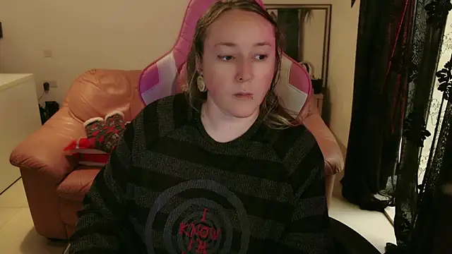 kisicaxx online show from February 9, 3:01 pm