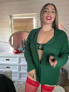 lovely beast online show from December 11, 5:59 pm