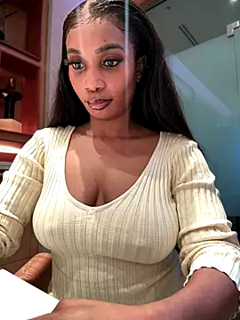   Nessa   online show from November 30, 1:15 pm