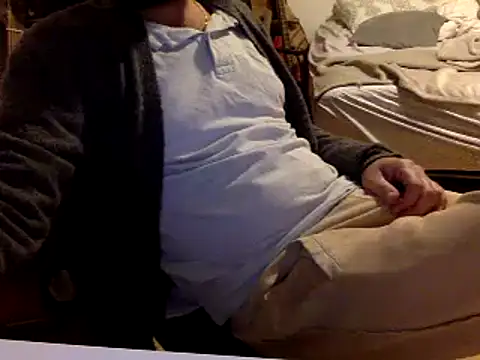 Snapshot of BADGUY2021 chatting on December 22, 6:15 pm BADGUY2021 online show from December 22, 6:15 pm