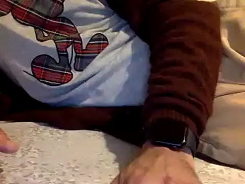 Snapshot of BADGUY2021 chatting on February 11, 6:01 pm BADGUY2021 online show from February 11, 6:01 pm