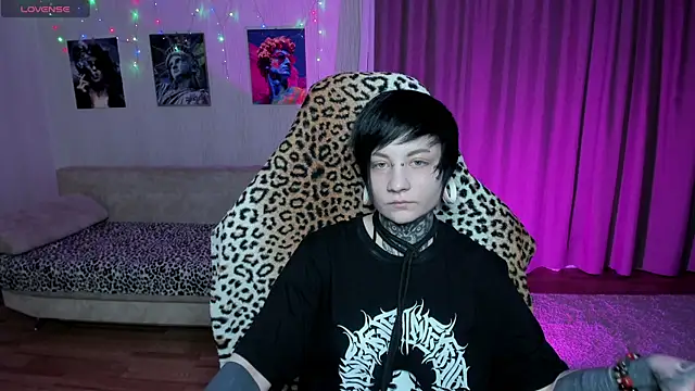 acid trip1l online show from March 4, 8:16 pm