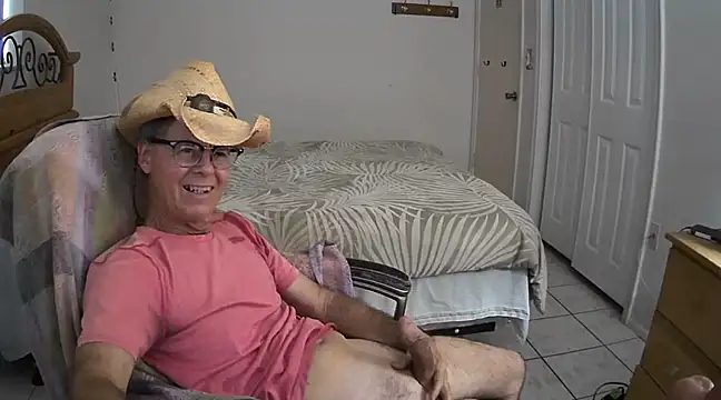 nakeedcowboi65 online show from February 3, 7:10 pm