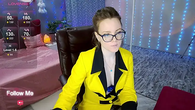 AngelaWhiti online show from January 8, 3:17 pm