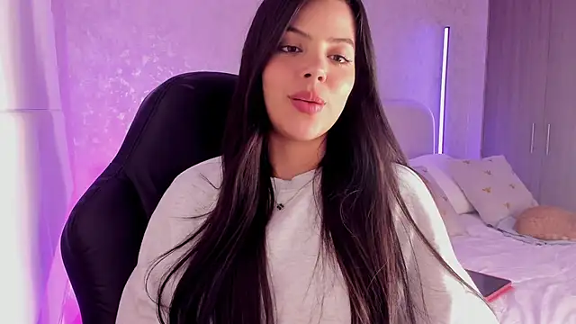 Snapshot of salome__11 chatting on February 10, 5:25 am salome 11 online show from February 10, 5:25 am