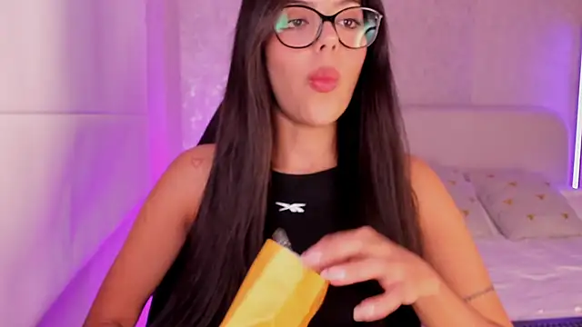 Snapshot of salome__11 chatting on February 26, 2:26 am salome 11 online show from February 26, 2:26 am