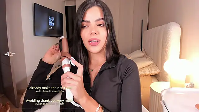 Snapshot of salome__11 chatting on September 23, 1:19 am salome 11 online show from September 23, 1:19 am