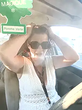 Snapshot of jennylovence chatting on September 18, 6:04 am jennylovence online show from September 18, 6:04 am