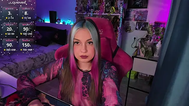 Snapshot of ChloeKohaku chatting on January 13, 12:35 pm ChloeKohaku online show from January 13, 12:35 pm