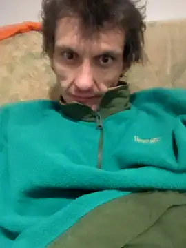 Snapshot of maciej chatting on February 13, 7:42 pm maciej online show from February 13, 7:42 pm