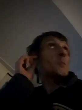 Snapshot of maciej chatting on September 10, 7:14 pm maciej online show from September 10, 7:14 pm