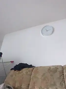 Snapshot of maciej chatting on September 25, 6:50 am maciej online show from September 25, 6:50 am