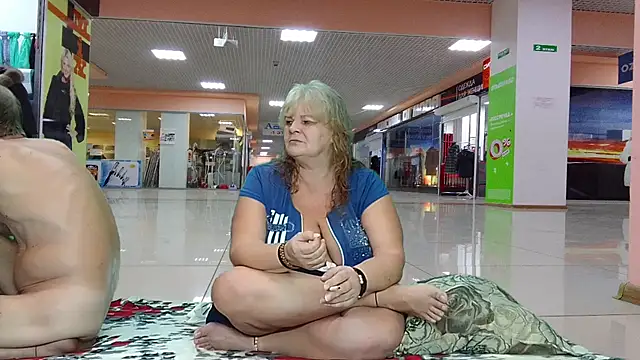 Snapshot of Siberia-Taiga chatting on February 1, 5:47 pm Siberia-Taiga online show from February 1, 5:47 pm