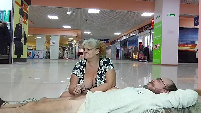 Snapshot of Siberia-Taiga chatting on February 12, 6:30 pm Siberia-Taiga online show from February 12, 6:30 pm