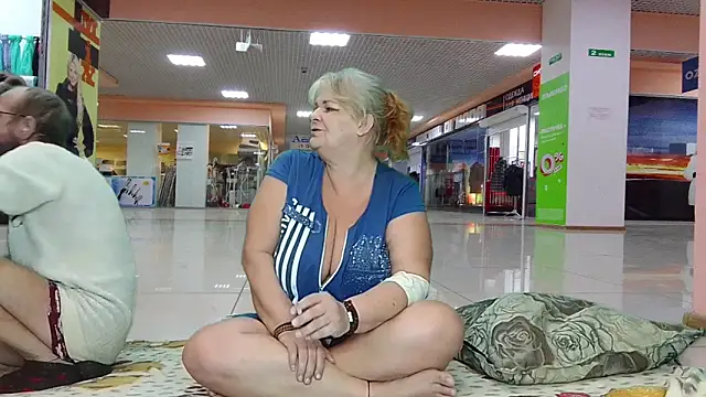 Snapshot of Siberia-Taiga chatting on February 13, 5:44 pm Siberia-Taiga online show from February 13, 5:44 pm