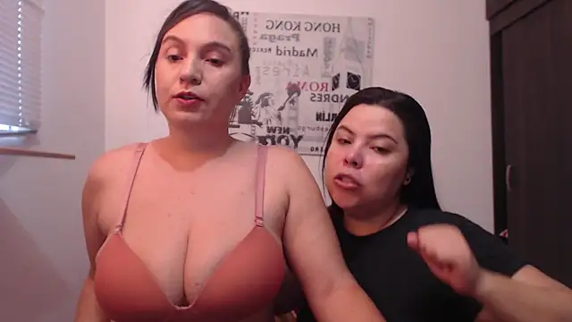 Snapshot of Aaa____ chatting on February 23, 12:16 pm Aaa online show from February 23, 12:16 pm