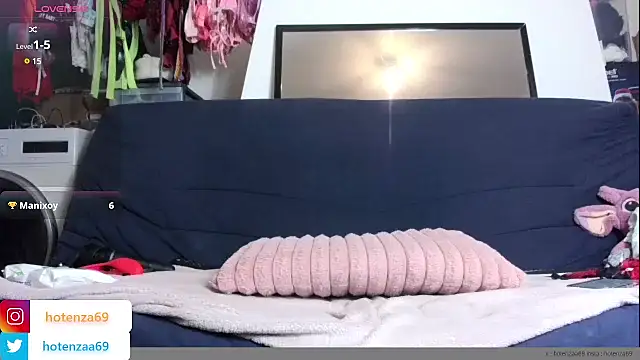 Hotenza69 online show from March 4, 3:04 pm