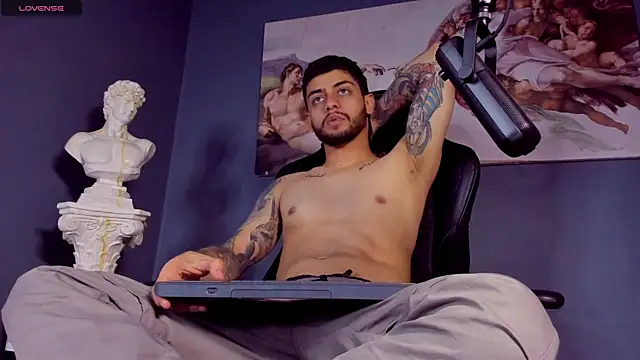 alessandro duty online show from March 18, 1:32 am