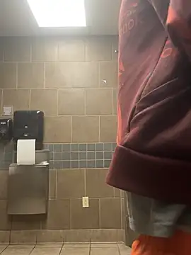 cumgitsumdic online show from February 6, 5:40 pm