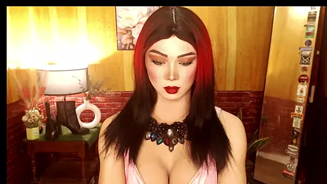 Snapshot of MagneticBeauty chatting on September 12, 2:50 pm MagneticBeauty online show from September 12, 2:50 pm