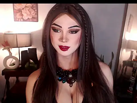 Snapshot of MagneticBeauty chatting on September 23, 2:03 am MagneticBeauty online show from September 23, 2:03 am