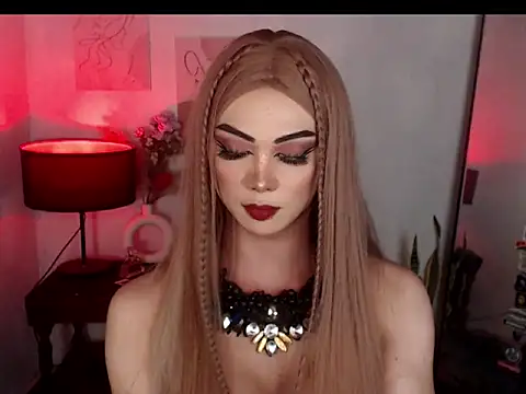 Snapshot of MagneticBeauty chatting on October 31, 6:09 pm MagneticBeauty online show from October 31, 6:09 pm