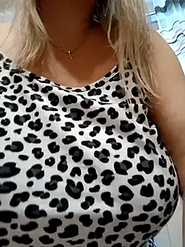 Liana MilfHot online show from January 13, 4:07 am