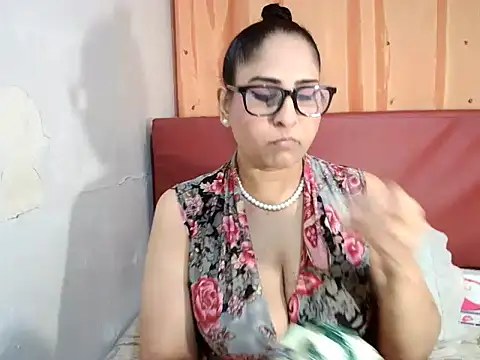 Indiankushy online show from March 18, 4:48 pm