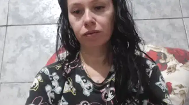 Snapshot of Venusluxodomme chatting on February 4, 4:05 am Venusluxodomme online show from February 4, 4:05 am