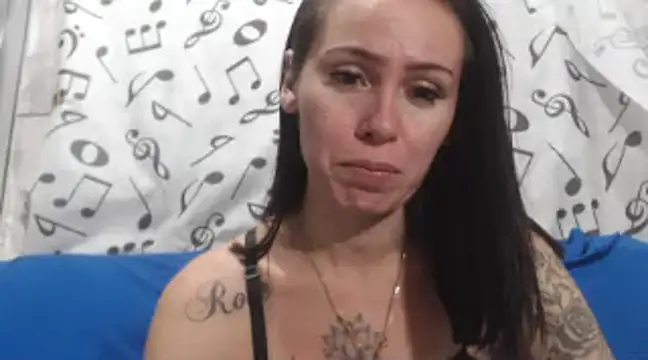 Snapshot of Venusluxodomme chatting on February 6, 7:02 am Venusluxodomme online show from February 6, 7:02 am