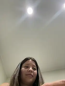 kiarafonseca  online show from February 13, 1:19 am