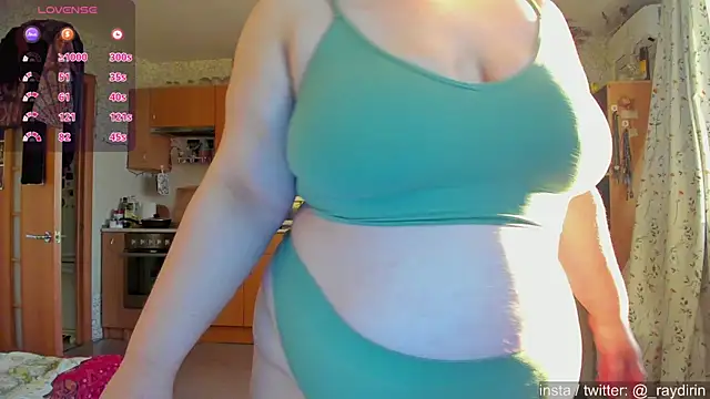 Snapshot of Raydirin chatting on December 14, 12:10 pm Raydirin online show from December 14, 12:10 pm