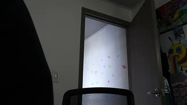 Snapshot of trieone chatting on October 15, 12:27 pm trieone online show from October 15, 12:27 pm