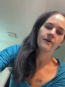 lolabunny9 online show from January 15, 2:56 pm