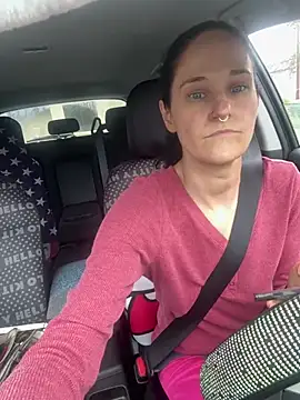 lolabunny9 online show from March 16, 8:11 pm