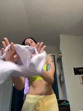 lolabunny9 online show from March 19, 1:07 pm