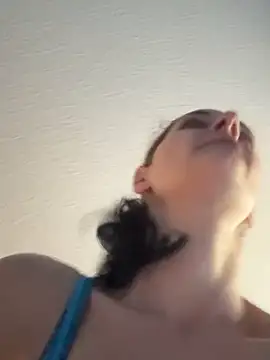 lolabunny9 online show from September 11, 1:44 pm