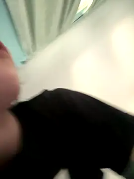 lolabunny9 online show from September 24, 3:15 pm