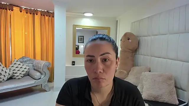 gaby trent online show from November 27, 1:13 pm