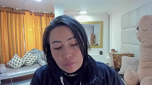 gaby trent online show from November 29, 3:37 pm