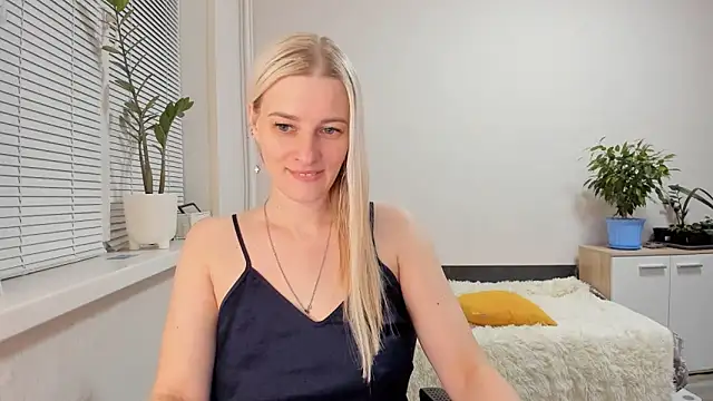 Snapshot of HILT_ON chatting on March 5, 12:55 pm HILT ON online show from March 5, 12:55 pm