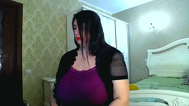 Evelyn Shy online show from February 20, 10:16 am