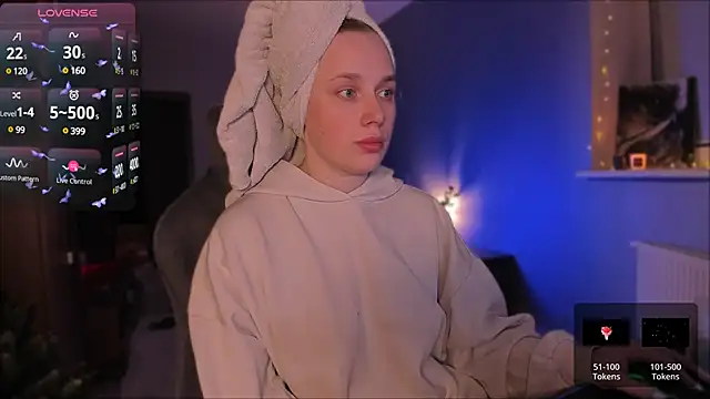 Snapshot of Rachel_Ro chatting on December 10, 7:54 pm Rachel Ro online show from December 10, 7:54 pm