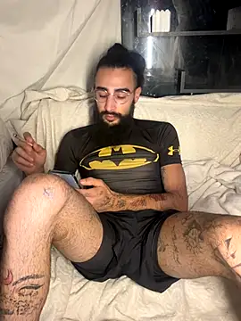 Snapshot of Av0caT chatting on October 13, 11:38 pm Av0caT online show from October 13, 11:38 pm