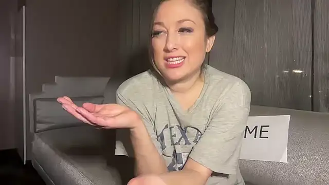 Snapshot of CrazyKittenMeow chatting on February 8, 7:59 am CrazyKittenMeow online show from February 8, 7:59 am