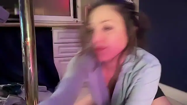 Snapshot of CrazyKittenMeow chatting on February 14, 2:50 am CrazyKittenMeow online show from February 14, 2:50 am